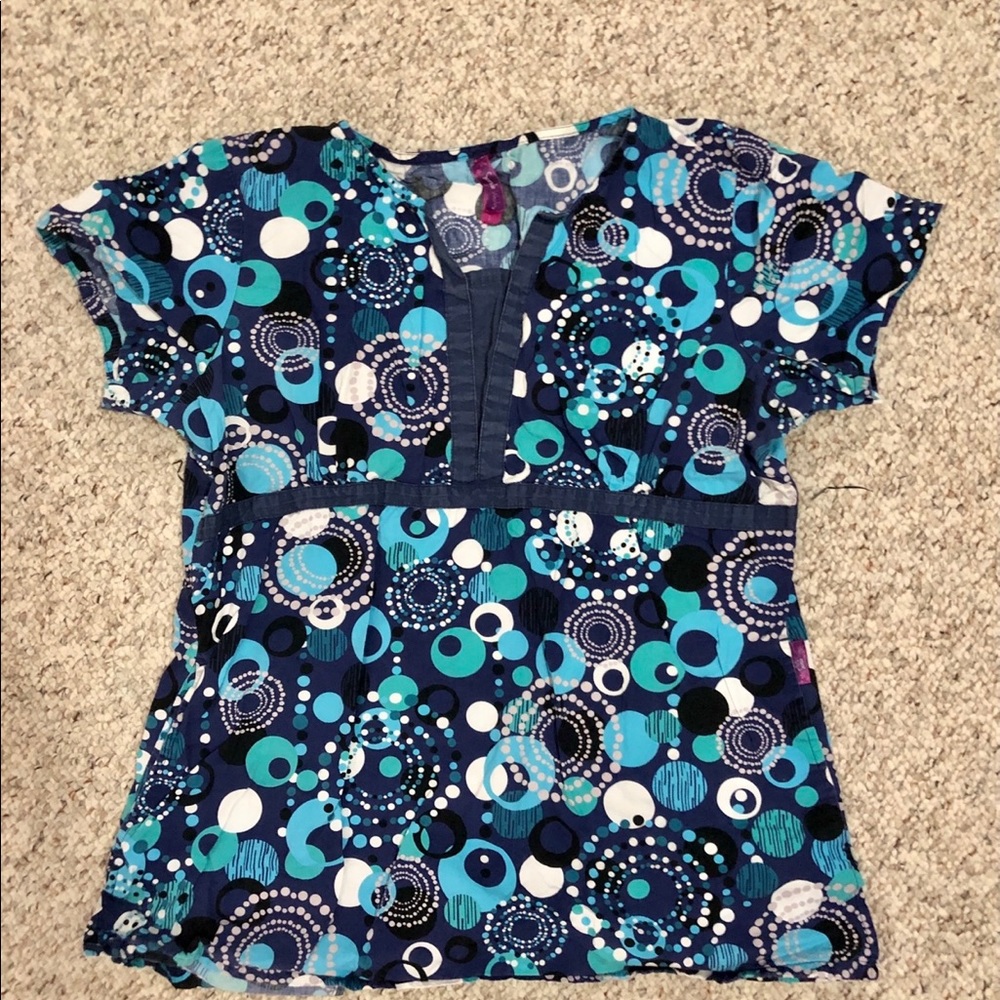 Women’s scrub top